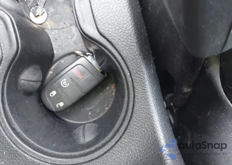 2018 Jeep Compass Limited 4X4 from USA, damaged, VIN 3C4NJDCB9JT306870